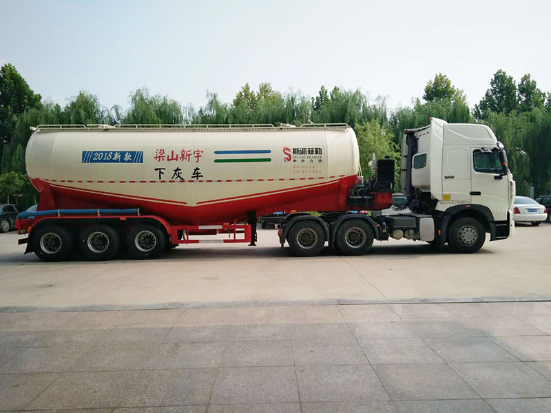 粉粒運輸半掛車